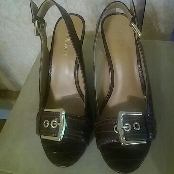 New Nine West brown wedges shoes