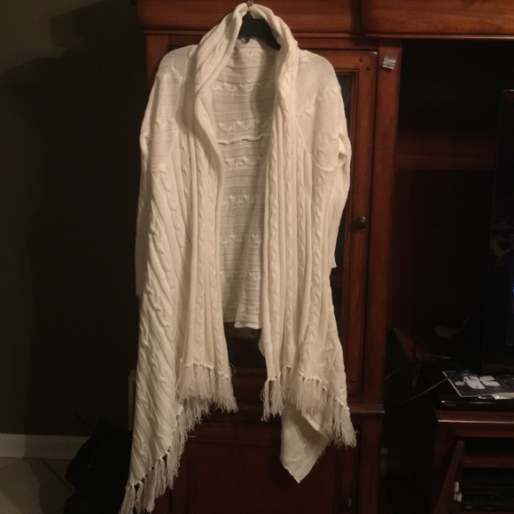 Sweater shawl