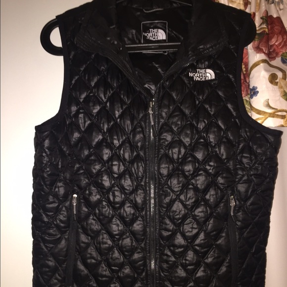 Black Northface Thermoball Vest