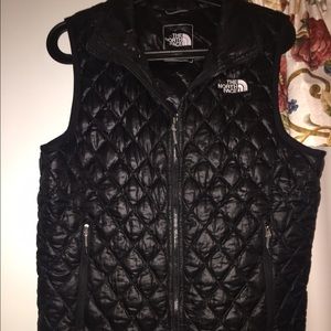Black Northface Thermoball Vest