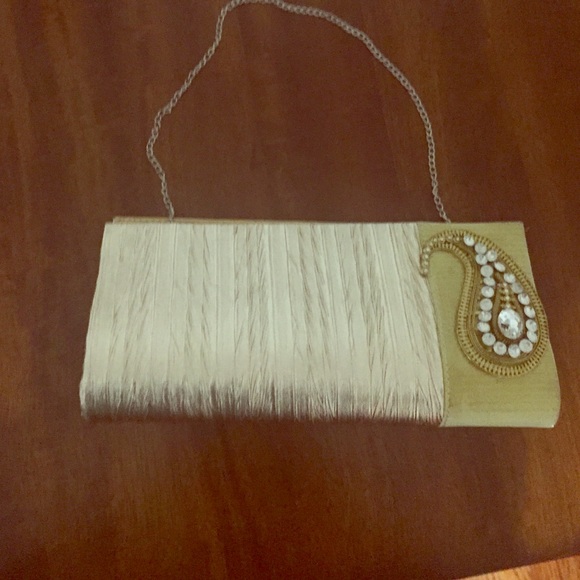 Indian clutch - Picture 1 of 2