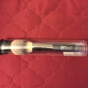 IT Cosmetics Wand-Ball Powder Brush #8