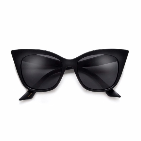 Cat Eye Sunglasses✨