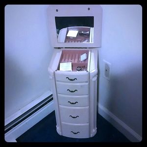 Multi draw jewelry box
