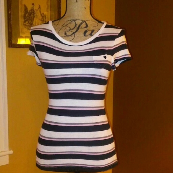 Juniors Tee - Picture 1 of 1