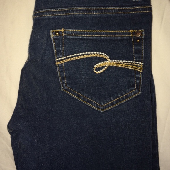 Jeans - Picture 2 of 2