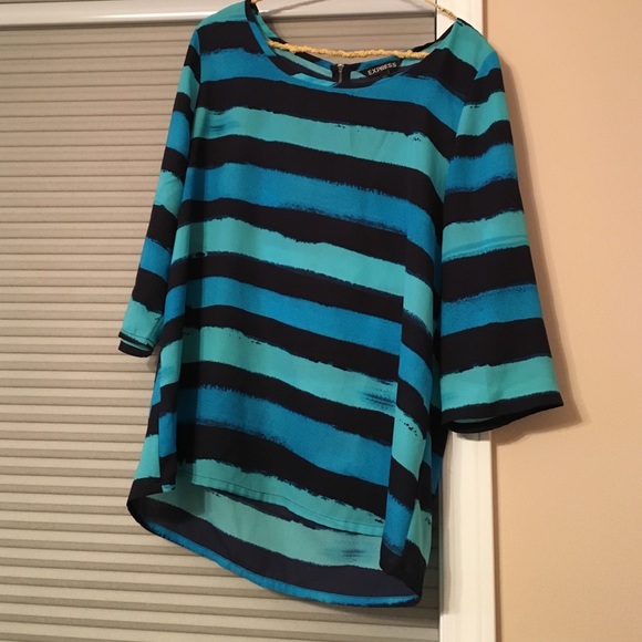 3/4 length stripped Express shirt