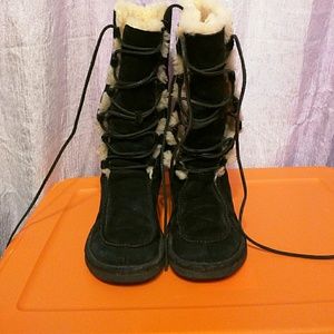 Uggs Black tall lace up Sz 8 for megnfl05