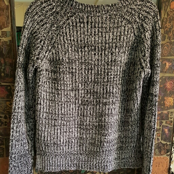 Sweater - Picture 2 of 4