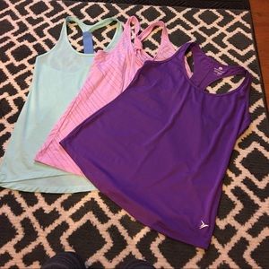 Bundle for @melofred