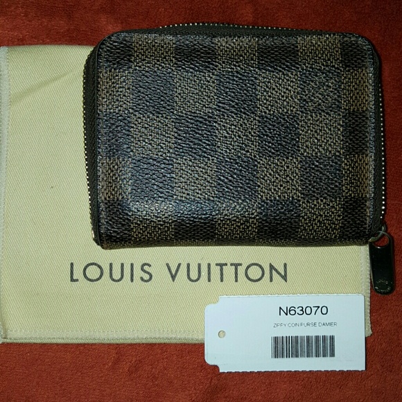 Louis Vuitton small zippy damier wallet - Picture 1 of 3