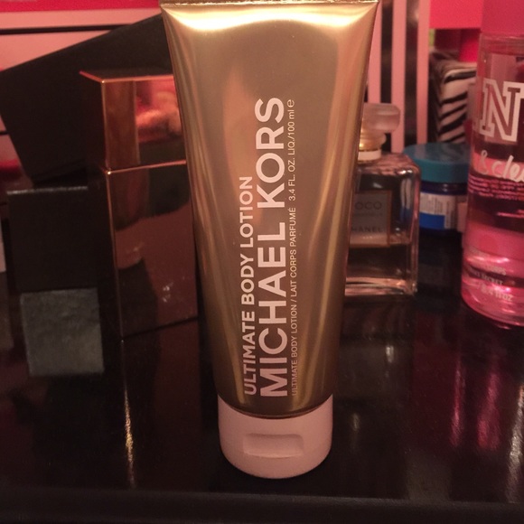 Mk Ultimate body lotion