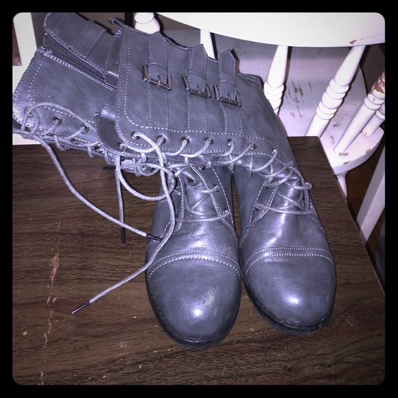 Gray Combat boots size 8 - Picture 1 of 3