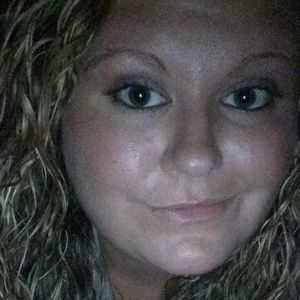 Meet your Posher, Jade