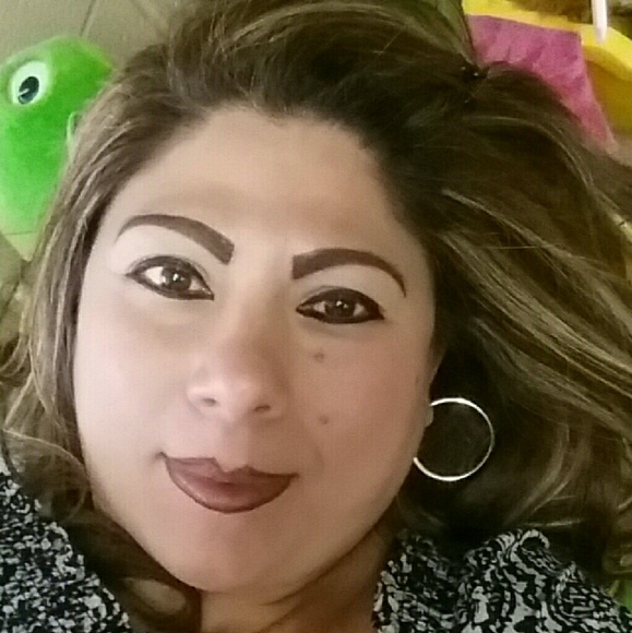 Meet your Posher, Rocio