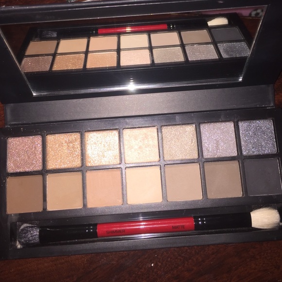 🔴SOLD🔴Smashbox Full Exposure Palette