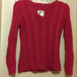 ?Cute hot pink sweater?