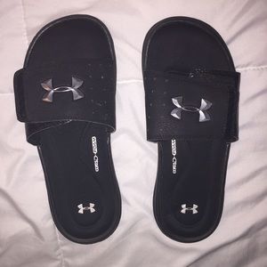 UnderArmour shoes (size 6)