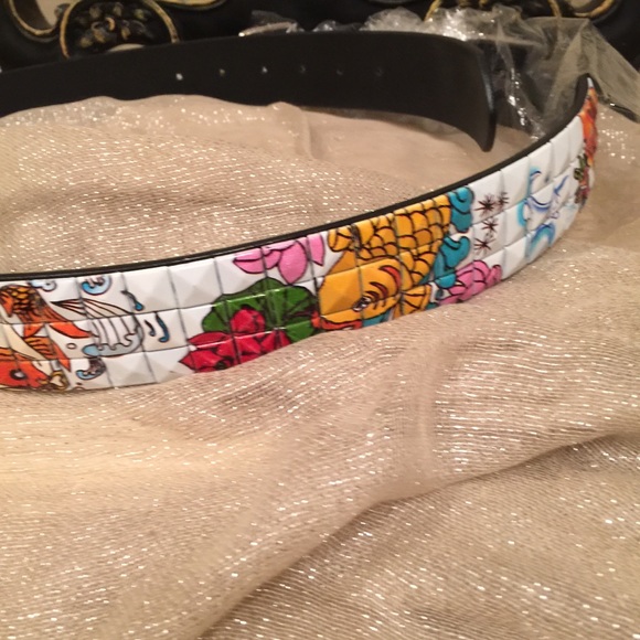 🎁NWT LEATHER BELT KOI FISH SIZE MEDIUM 🎁 - Picture 3 of 4