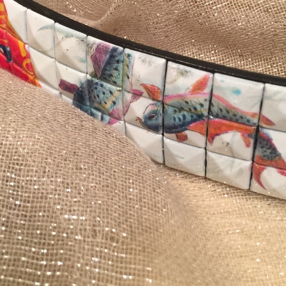 🎁NWT LEATHER BELT KOI FISH SIZE MEDIUM 🎁 - Picture 4 of 4