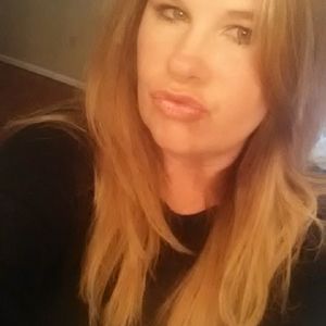 Meet your Posher, Suzanne