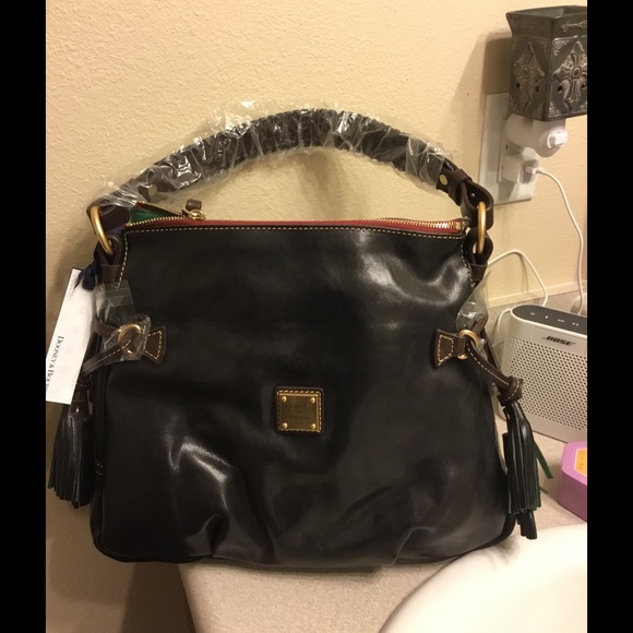 Dooney and bourke black hoho