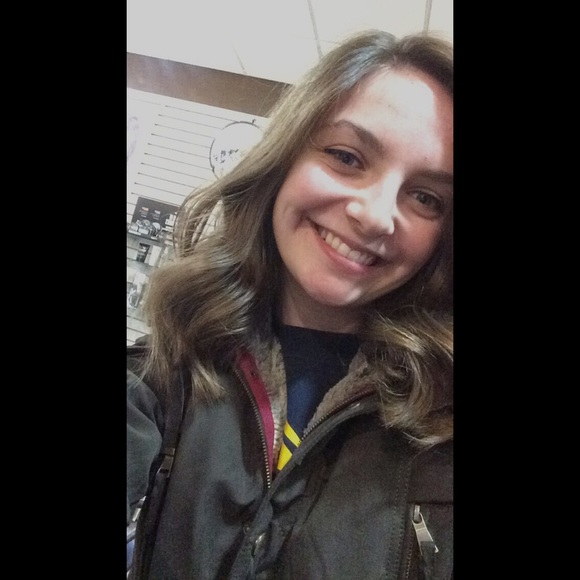 Meet your Posher, Liv