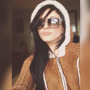 Meet your Posher, Janet