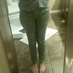 NWOT Reign Army Green Distressed Skinny Pants