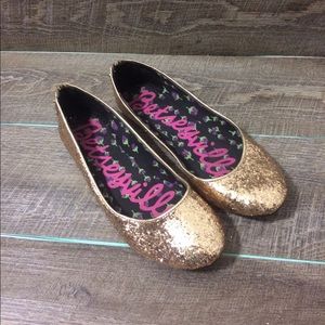 Betsey Johnson Flats