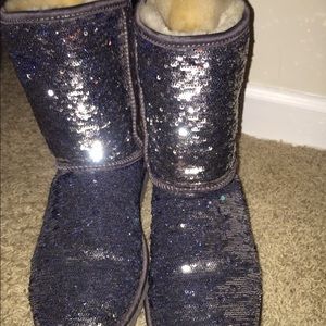 Blue and silver changing color uggs never worn