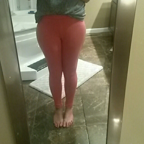 NWOT Coral Pink Jeggings
