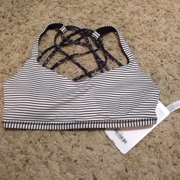 lululemon athletica Other - Lululemon Free to Be Wild bra
