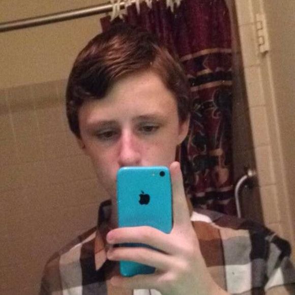 Meet your Posher, Andrew - Picture 1 of 1