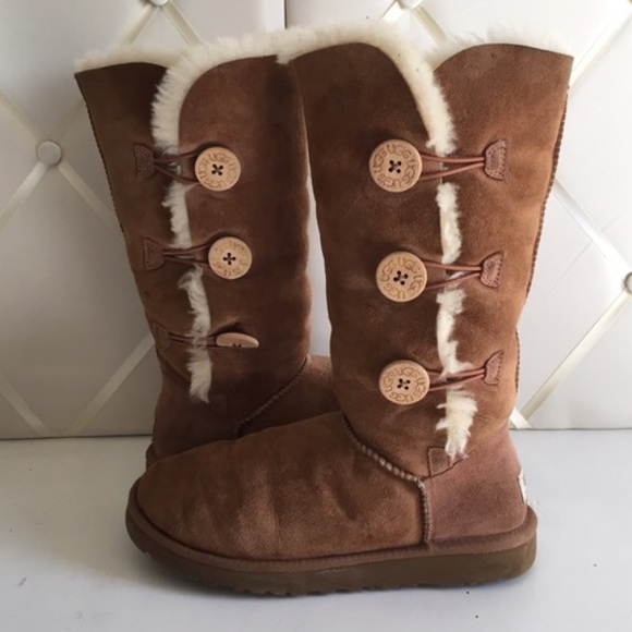 UGG Shoes - UGG triple Baileys 100% authentic