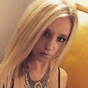 Meet your Posher, Natalia