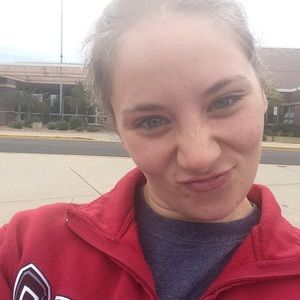 Meet your Posher, Steph