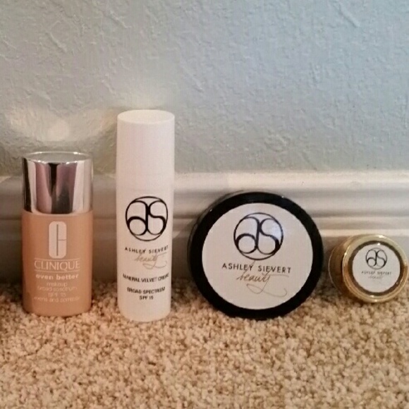 Ashley Sievert Makeup Bundle Poshmark