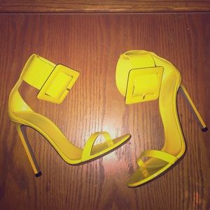 Gucci Victoire Sandal