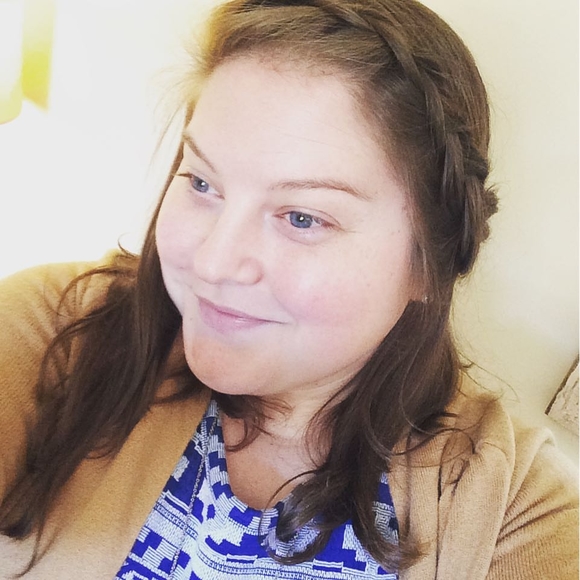 Meet your Posher, Evelyn - Picture 1 of 1