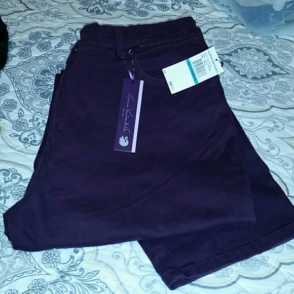 Ultra  Stretch  Jeans by Gloria Vanderbilt