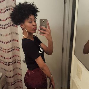 Meet your Posher, Jade