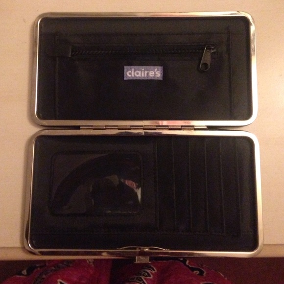 Wallet - Picture 2 of 2