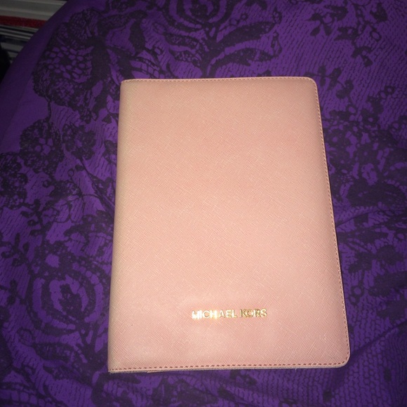 KORS Michael Kors Other - Michael kors iPad case