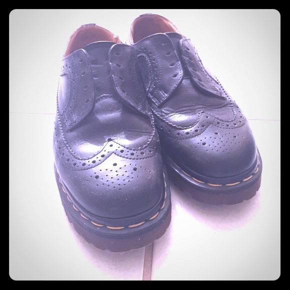 🚫SOLD🚫Doc Martens Black Wingtip UK Size 4