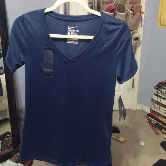 NWOT Nike Dri Fit T-shirt