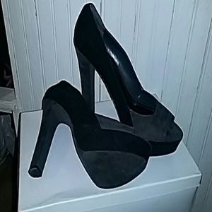 High heel shoes