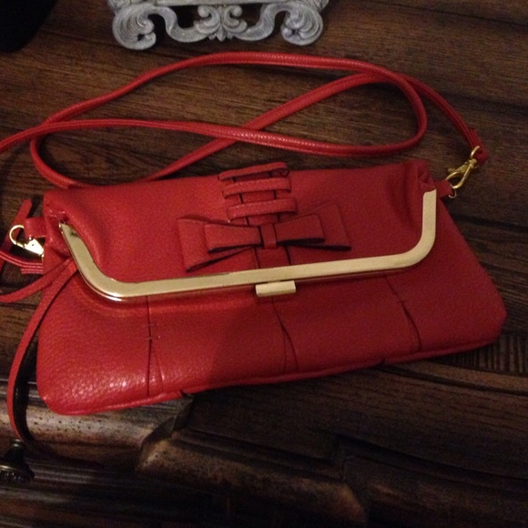 Jessica Simpson cross body