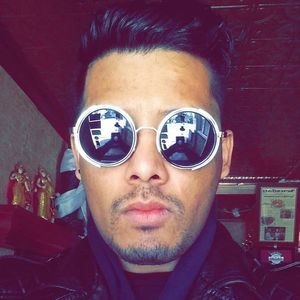 Meet your Posher, Ashish