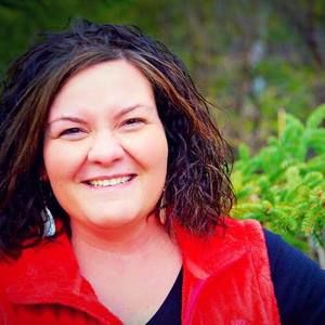 Meet your Posher, Alicia